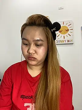 Almira6868 Show Webcam