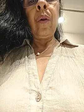 NakedMILFx Pertunjukan Webcam