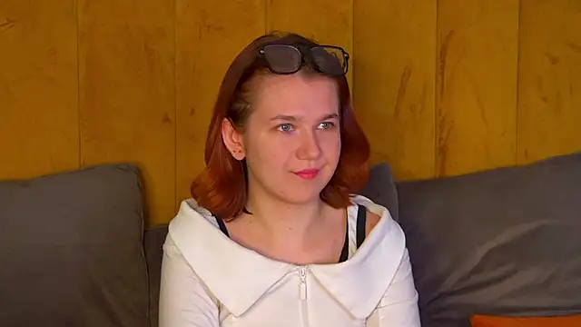 LessySmith's Live XXX Chat