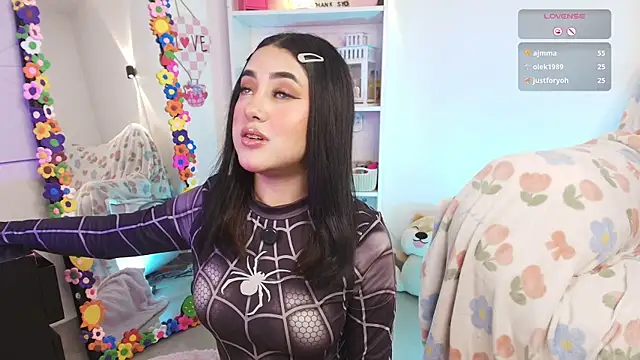 justonecute Adlı Modelin Canlı XXX Sohbeti