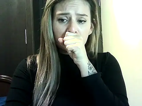 Chat XXX en directo de Valery__Rouse_