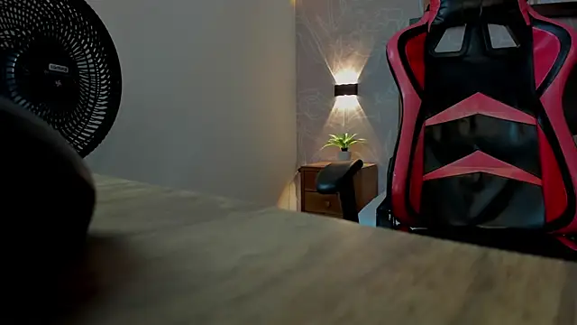 Chat XXX en directo de clara_luu_