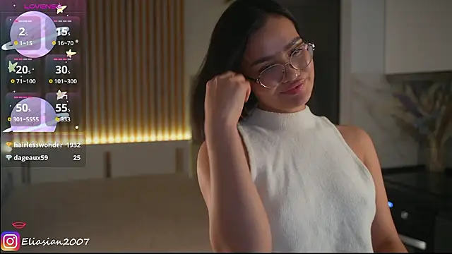 Eliasian Adlı Modelin Canlı XXX Sohbeti