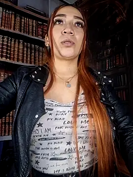 Chat XXX en directo de SerenaFoxx_