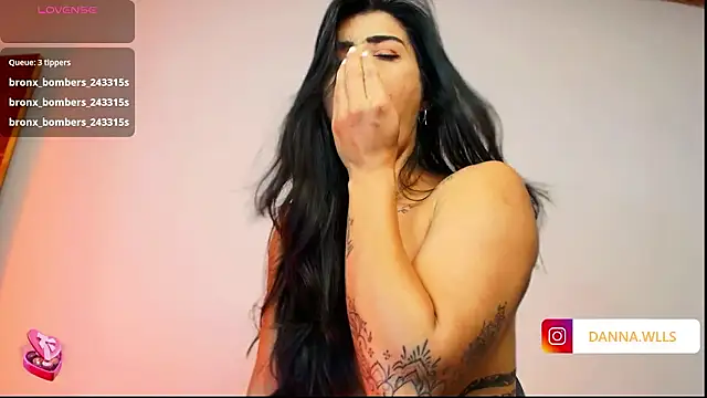 Dannawells Pertunjukan Webcam