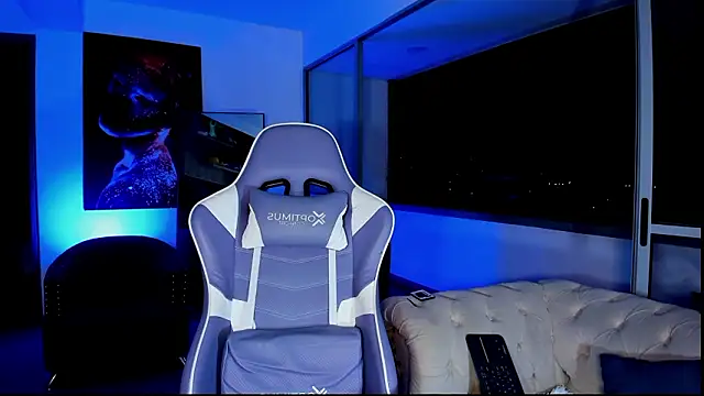 Онлайн чат XXX miss_sophie98