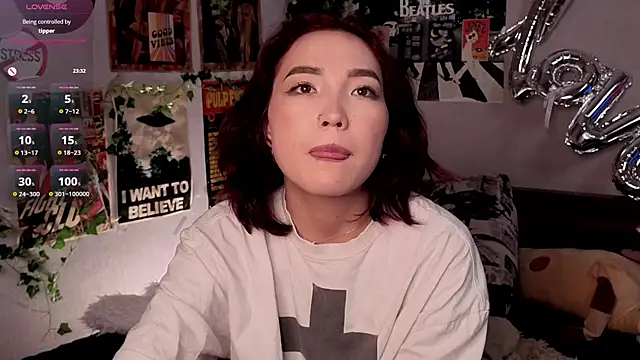 OdetteBiddy: онлайн-секс-чат