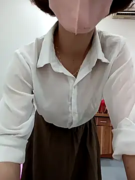 Emma_Linh 现场XXX聊天