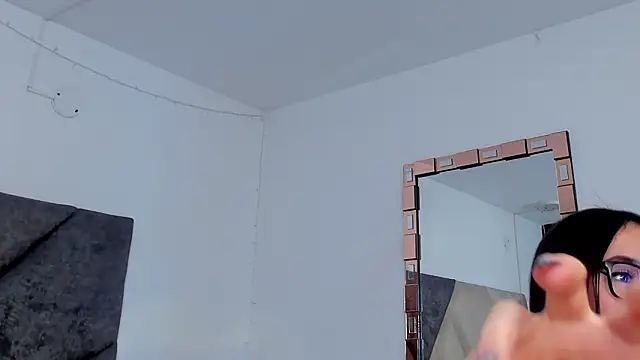 SaraWagner_: онлайн-секс-чат