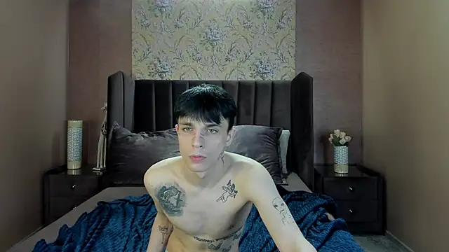 ClarkBev live XXX chat