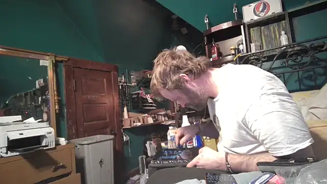 Chat +18 de charactrzero ao vivo