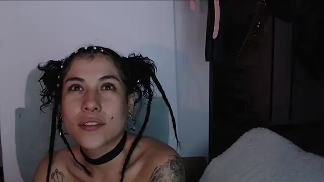 Chat +18 de Hellen_dumont ao vivo