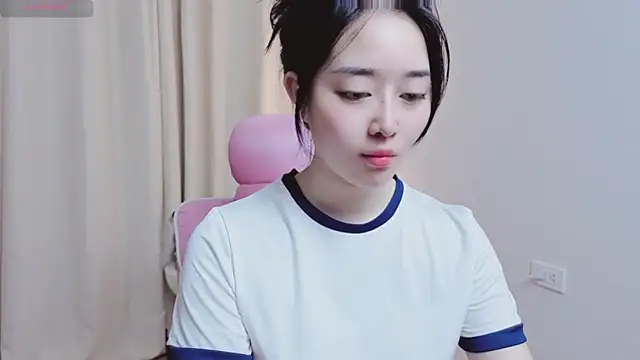 Miu-999 Chat XXX in diretta