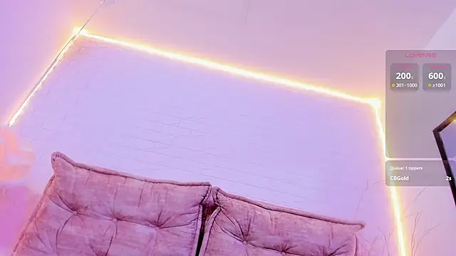 lunaa_hart Adlı Modelin Canlı XXX Sohbeti