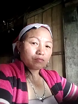 Lucie_Fuzk Pertunjukan Webcam