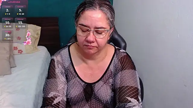 scaelettdubois 现场XXX聊天