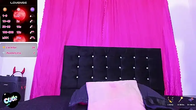 Chatroom XXX en direct de cutenaked_8