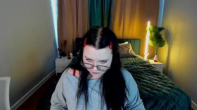 Kira_G0ldn Live XXX chat