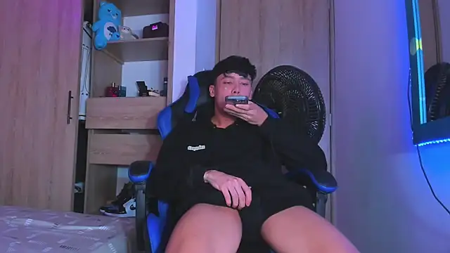 David_ld webkamerás műsora