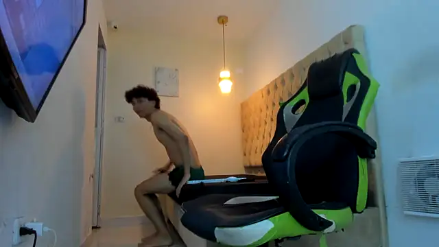 Darkknightx01 即時 XXX 聊天