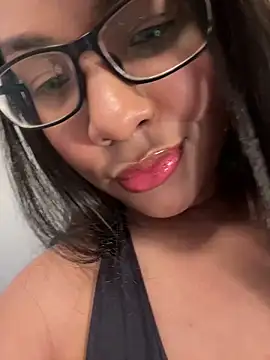 Chaniita élő XXX-chatje