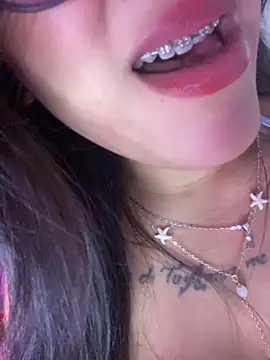 دردشة Lalitha_ الجنسية المباشرة