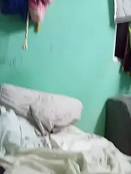 Andresguz35's Webcam Show