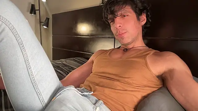 beranco19: διαδικτυακό σόου στην κάμερα