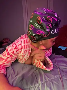 TheRealOshunQueen Chat XXX live