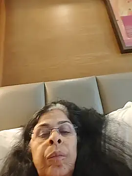 Онлайн чат XXX NakedMILFx