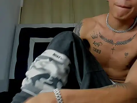 Chat XXX en directo de Scook_Gray_