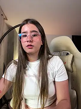 Stormiie777 live XXX chat