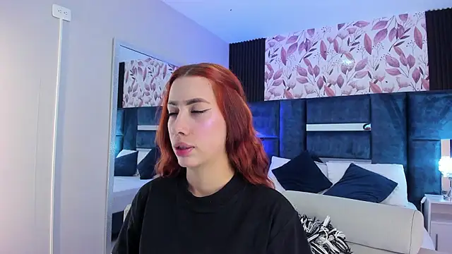 LolaGray__ Adlı Modelin Canlı XXX Sohbeti