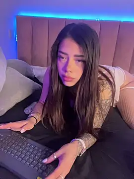 AshleyWinslow: онлайн-секс-чат