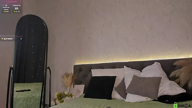 Lea_much Live XXX-chat