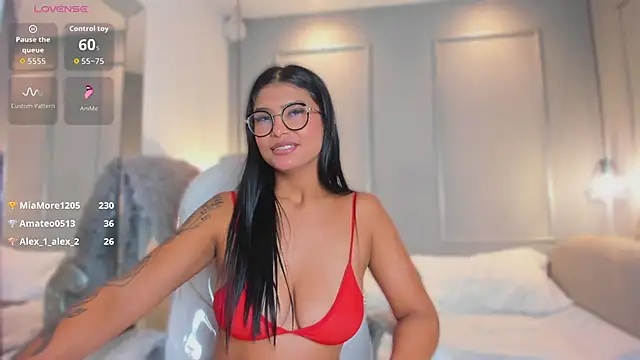 Czat XXX na żywo – MiaSmit_