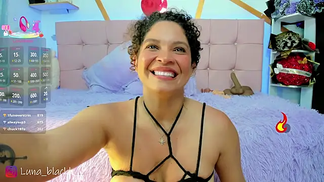 Luna_blackk Chat XXX live