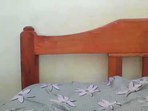 Liyana255 Adlı Modelin Canlı XXX Sohbeti