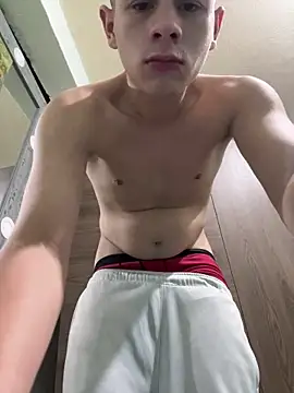 Andy12912 Live XXX Chat