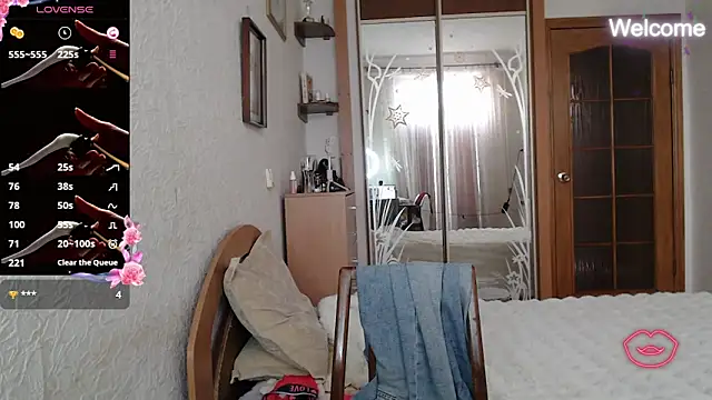 Yevgeshka-Milashka's Live XXX Chat