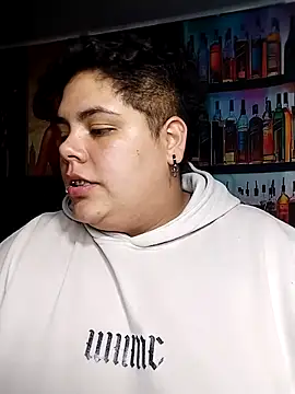 Hailey_Curvy webkamerás műsora