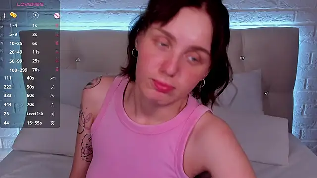 LianaFord 即時 XXX 聊天