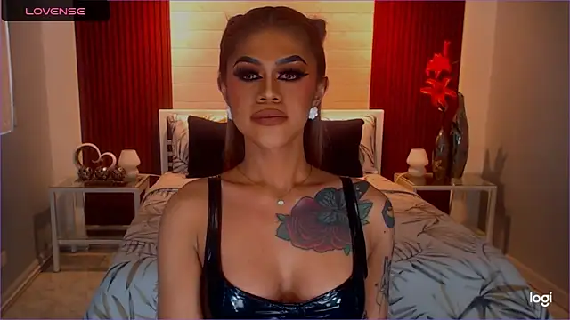 StellaStrong30's Webcam Show