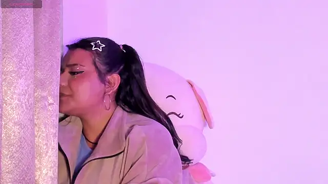 Czat XXX na żywo – Shophie_thoopson