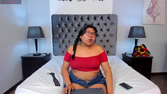 Živý XXX chat Kiri_Black_