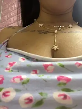 Lalitha_'s Live XXX Chat