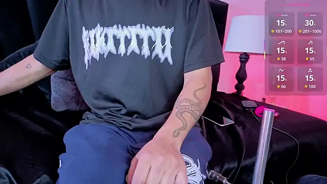 JuanCamiilo_66's Webcam Show