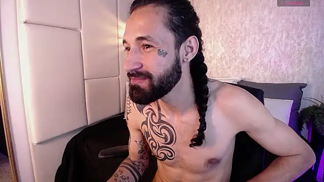 Hisoka_011's Live XXX Chat