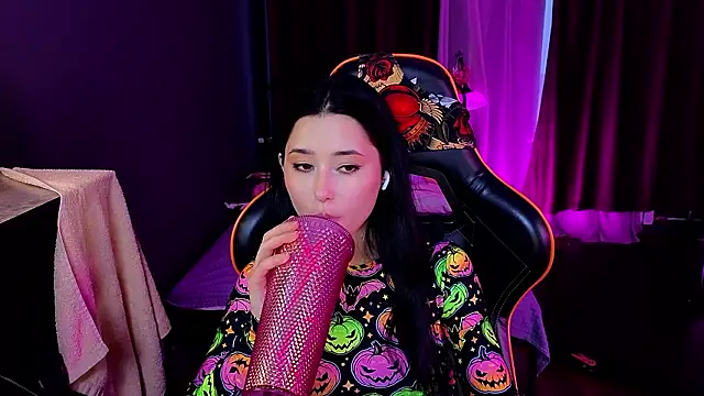 Pokazy przed kamerką – RedMidnight