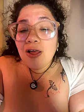 VanesssaMilf_ Adlı Modelin Canlı XXX Sohbeti